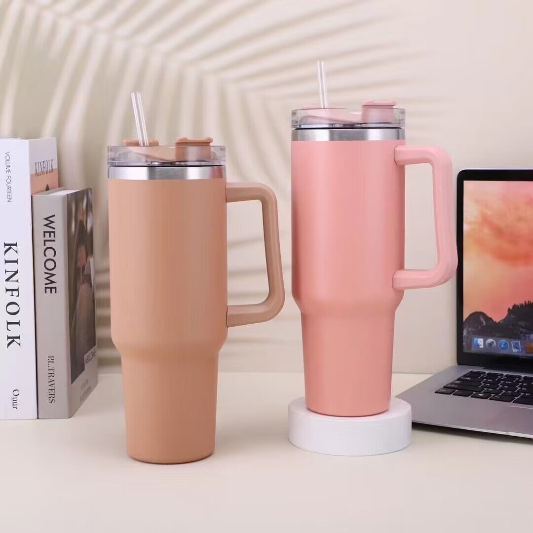 Doppelwandiger Edelstahl Vakuum Isolierbecher, Doppelwandig Isolierter Autobecher Reiseflasche, Becher Tumbler Trinkbecher Kaffeebecher Reisebecher Thermobecher für Auto Büro